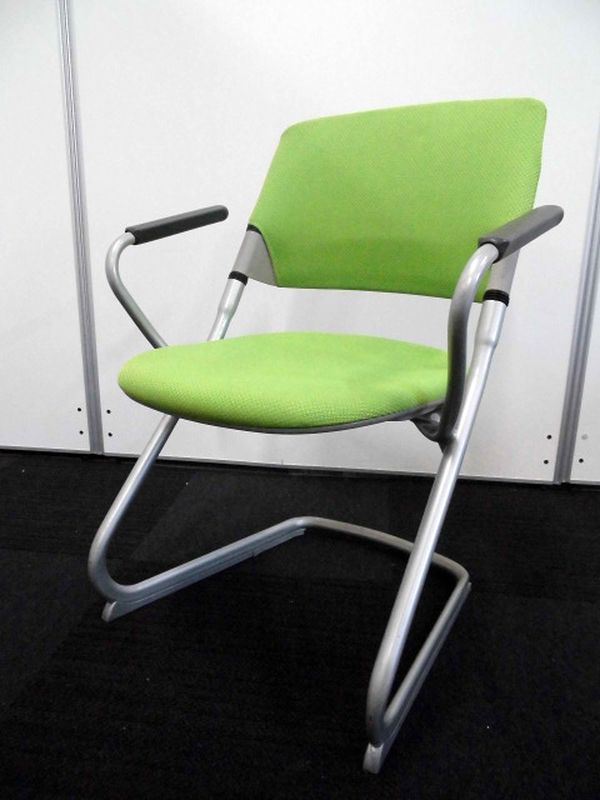 【平行スタック機能】オカムラ｜リータ｜キミドリ｜肘付
                        リータ
                                    中古
            