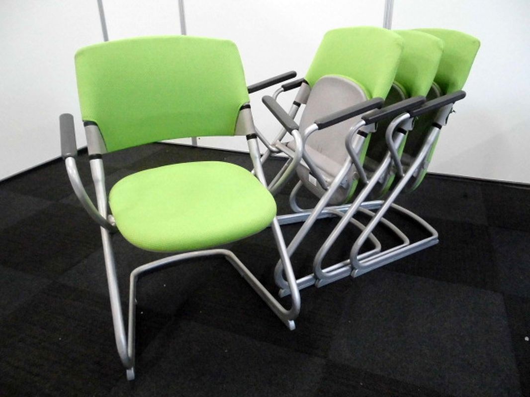 【平行スタック機能】オカムラ｜リータ｜キミドリ｜肘付【4脚セット】
                        リータ
                                    中古
            