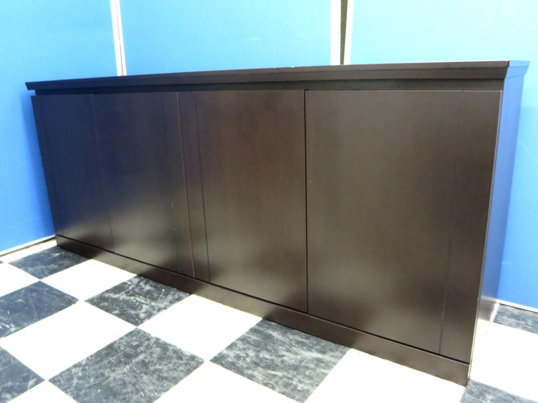 【サイドボード】会議室や役員室にお勧め！■本、書類、トロフィーなどの収納にぴったり！
                        
                                    中古
            