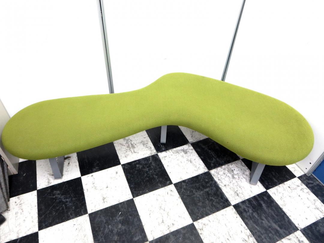 【限定１台！】リラックスカラーのベンチ■休憩スペースや応接などに！■見た目、遥かなるオーガスタ！
                        
                                    中古
            