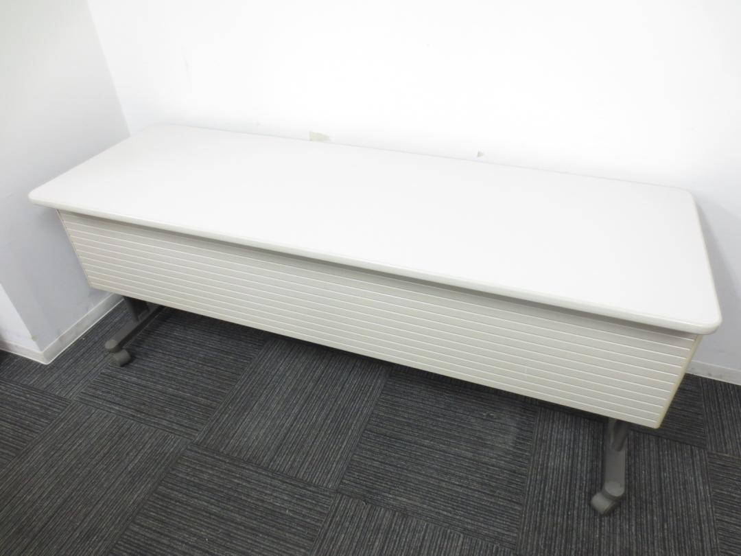 【残り2台です！】幕板付で女性も安心！人気の高いカラーでどんなお部屋にもマッチいたします。ジャストサイズでミーティングルームにはもちろん作業台としてもおすすめ【キャスター付き】
                        SF型
                                    中古
            