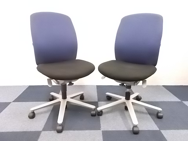 【2脚セット商品】【専門業者によりクリーニング済み】背中のフォルムが特徴的、クリエイティブなオフィスにおすすめ

                        キャスト
                                    中古
            