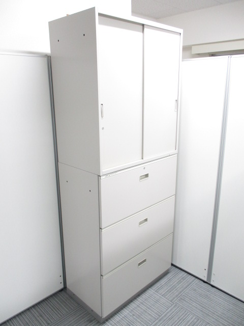 引戸書庫と3段ラテラル書庫の上下書庫セット。幅800mmのスリムタイプです。
                        シンライン
                                    中古
            