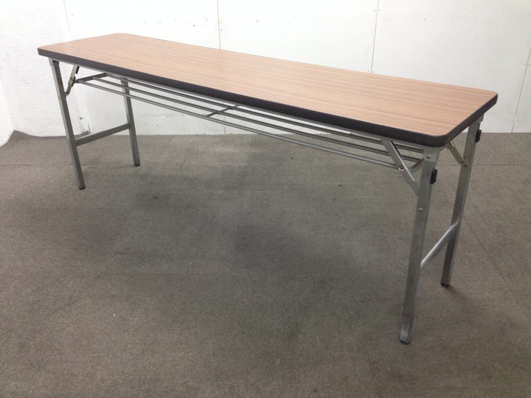 【会議やイベントにぜひ！】木目調の折りたたみテーブル
                        
                                    中古
            