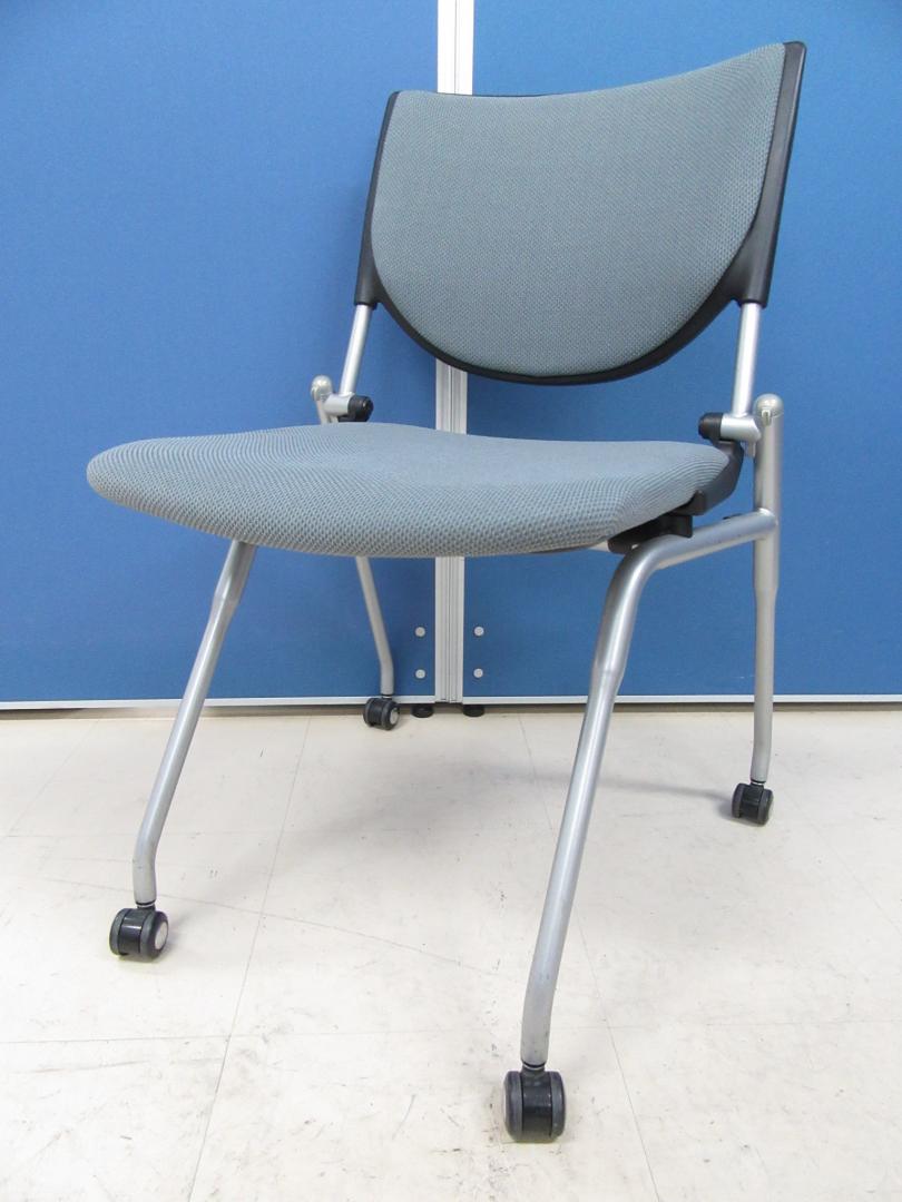 [6脚入荷!!]岡村製作所(okamura) プロスタックチェア 背パッドタイプ■座面を跳ね上げて収納可能!!会議後の後片付けもスムーズに!!
                        プロスタック
                                    中古
            