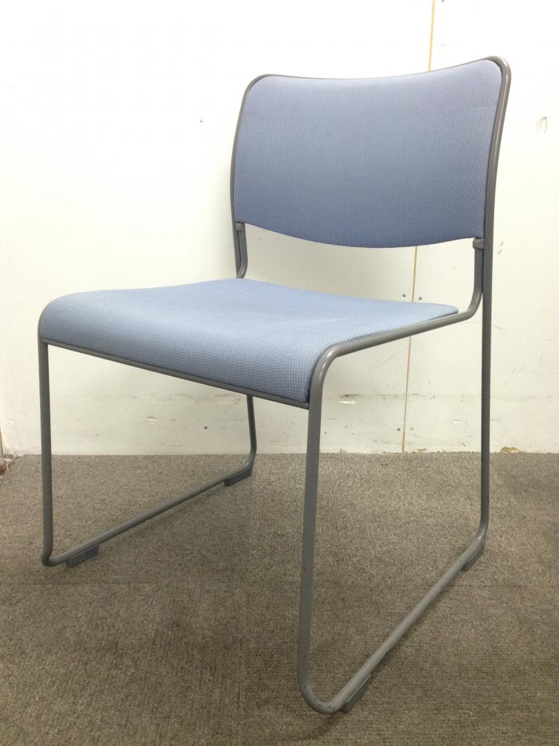 【ロット商品】ナイキ製スタッキングチェア　布張り　ブルー
                        
                                    中古
            