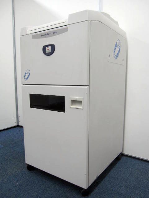 【大幅値下げでお買い求めやすくなりました！！】トラストエコ１５００（標準モデル）　【再資源化が可能な『ひきちぎり粉砕方式』シュレッダーが2台入荷】【セキュリティとエコを両立】
                        Trust-Eco 1500
                                    中古
            