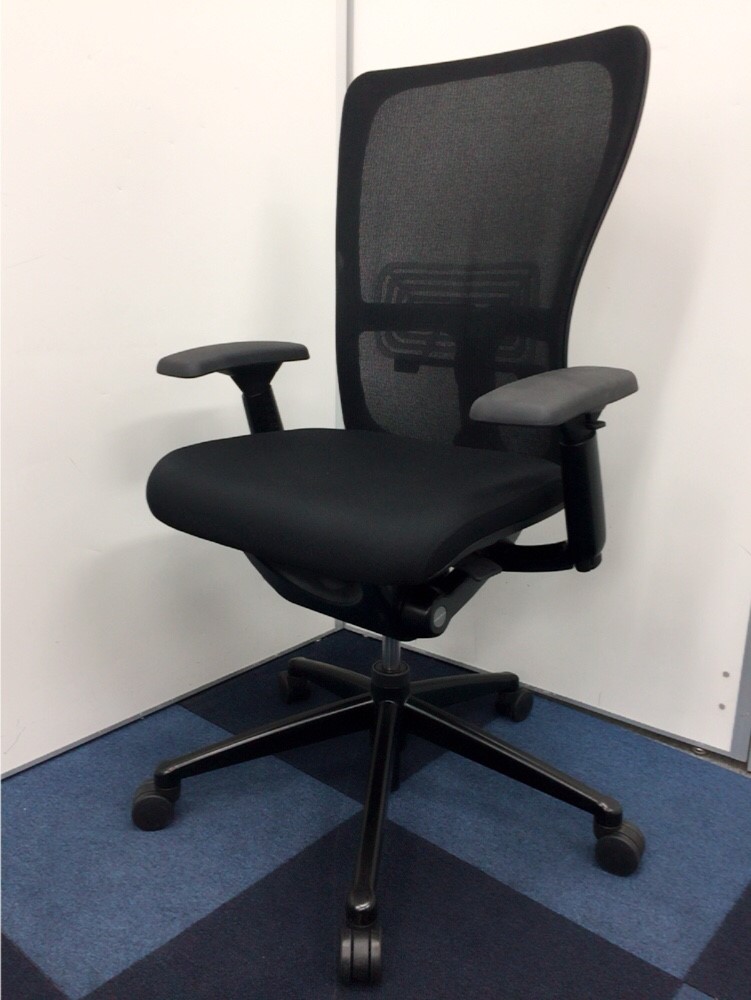 【レアチェアが入荷です！】背もたれメッシュ地で蒸れ知らず！【ランバーサポート付き！】
                        ZODY
                                    中古
            