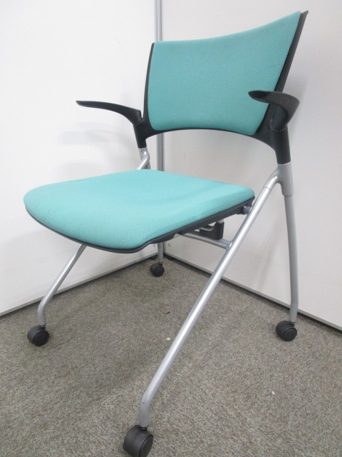 【６脚入荷】会議テーブルのお供に！肘掛けつきで楽ちん◆会議もはかどるいやしのグリーン色
                        
                                    中古
            