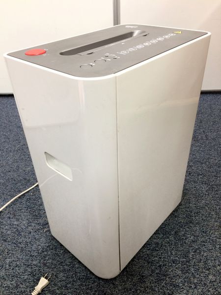 コンパクトタイプのシュレッダー入荷しました！！
                        MSQ70
                                    中古
            