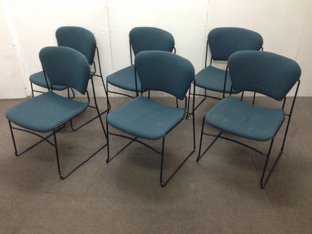 【ミーティングやセミナーにおススメの6脚セットセット】イトーキ製スタッキングチェア　グリーン
                        
                                    中古
            
