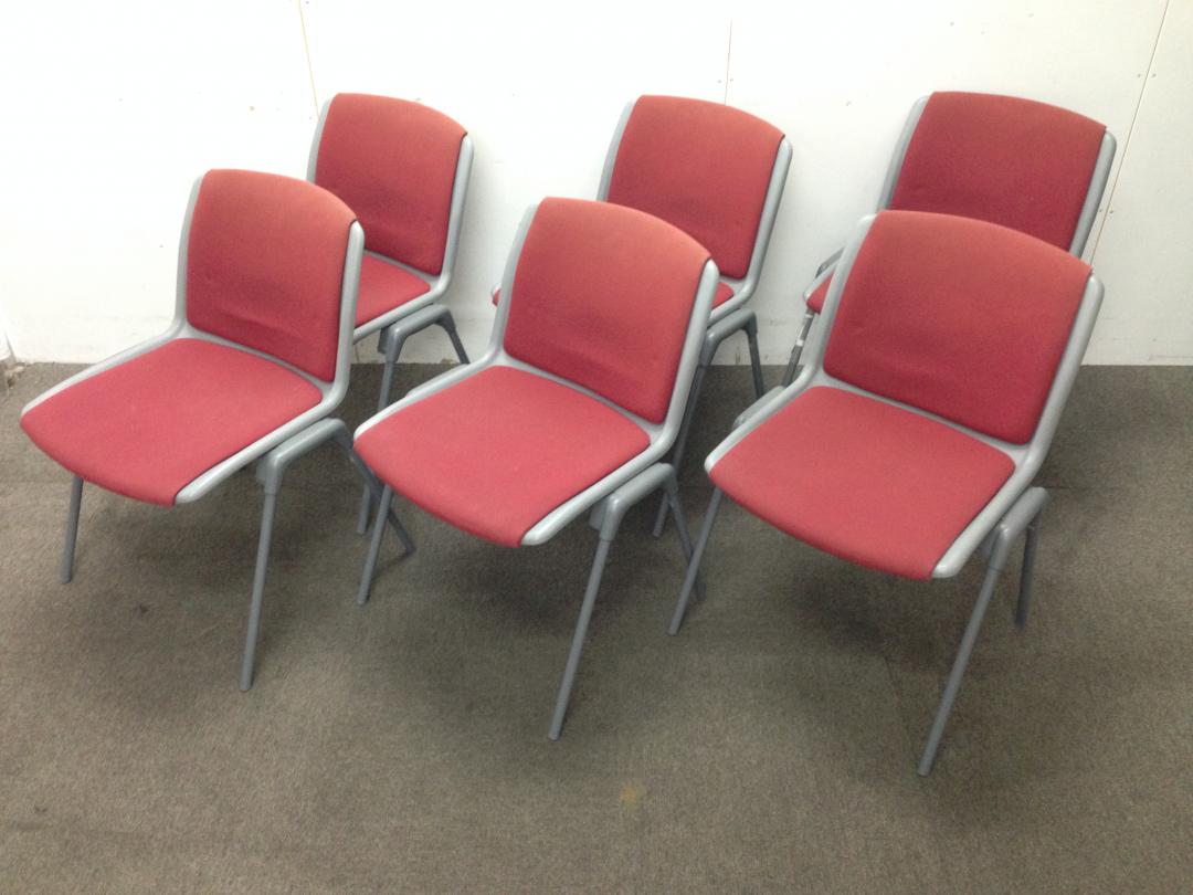 【国産メーカーで状態良好】イトーキ製スタッキングチェア6脚セット【会議用に是非！】
                        
                                    中古
            