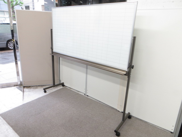 【限定1台！】知る人ぞ知るメーカー、馬印製のホワイトボードが限定入荷！消し心地◎！罫引加工がされていますので使い勝手が非常によいです。
                        馬印（umajirushi）
                                    中古
            