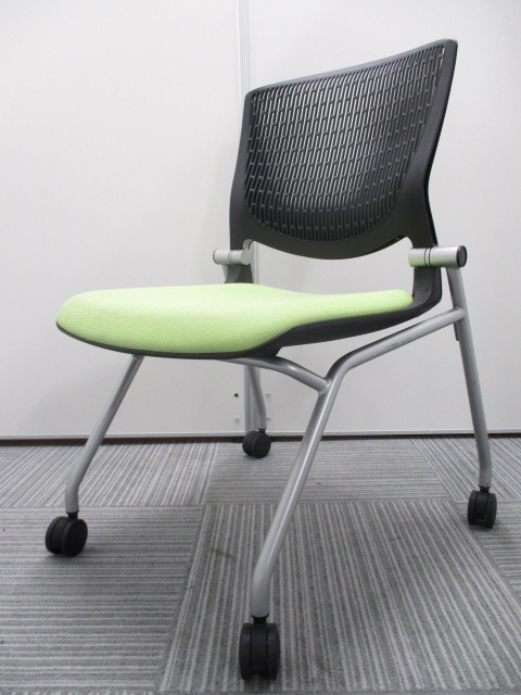 オカムラの人気ミーティングチェア「グラータ」です。【残り1脚】
                        グラータ
                                    中古
            