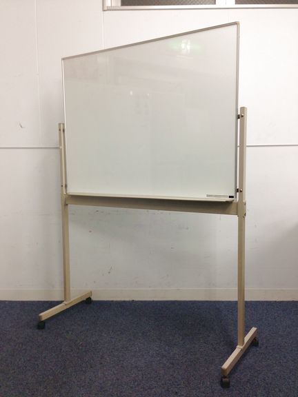 【１台限定！】人気のトップメーカーのホワイトボード！！１台限定です！早い者勝ちですよ♪
                        
                                    中古
            