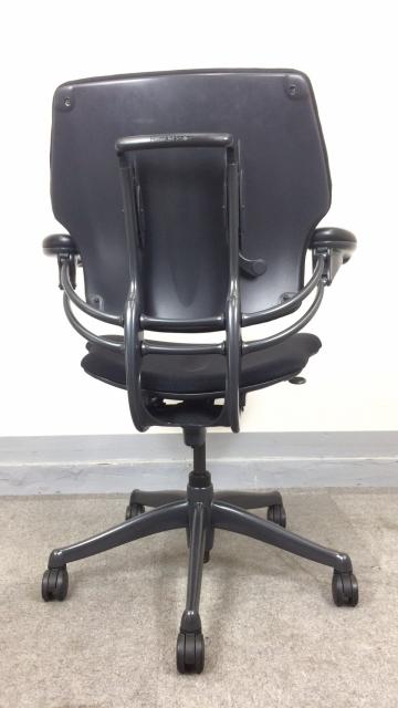 【中古】Freedom Chair Humanscale/ヒューマンスケール 肘付ローバックチェア 190394