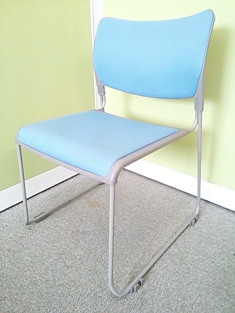 【今ならまとめて揃います！】オカムラ製　スタッキングチェアが入荷しました！
                        
                                    中古
            