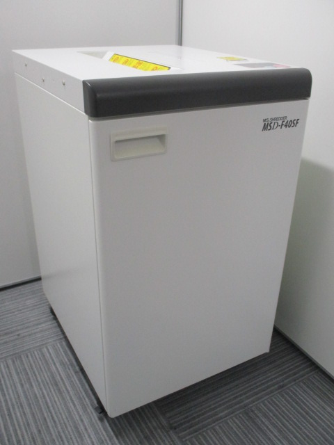 【稀少な2012 年製！】高性能！最大45枚同時に裁断可能です。個人情報の漏洩防止には明光商会のシュレッダーがおすすめです！
                        
                                    中古
            