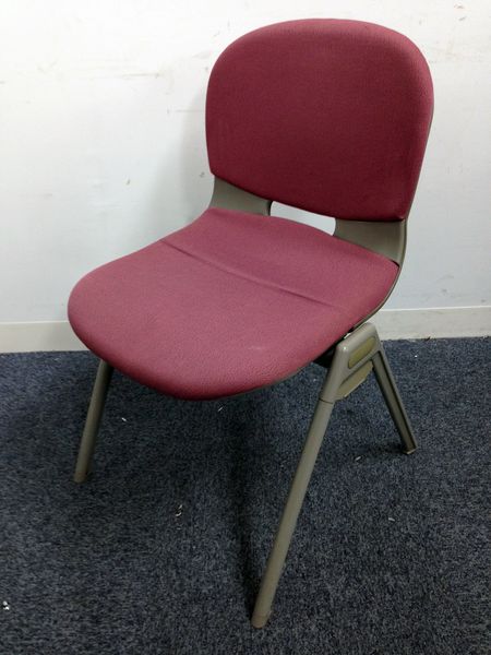 最終売り切り価格！【ウチダ製の会議チェア｜6脚入荷】落ち着いたピンク｜背もたれが可動します｜セット販売可能！！【おつとめ】
                        その他シリーズ
                                    中古
            