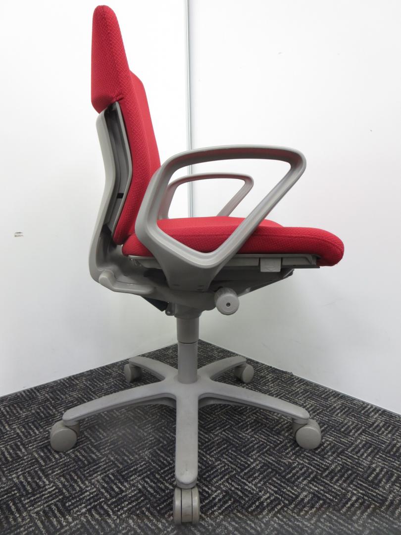 中古】アドフィットチェア オカムラ/okamura 肘付ローバックチェア