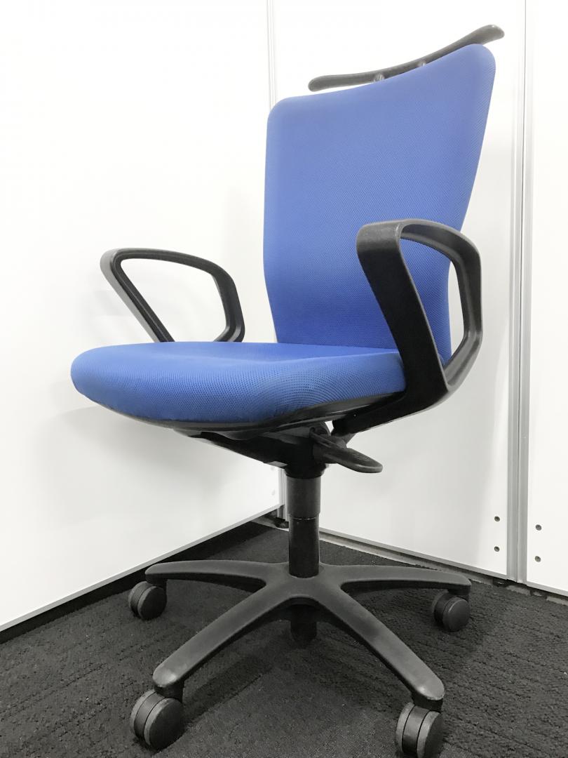 【爽やかなブルー】【定番チェア！】どんなオフィスにも合うブルーの鮮やかなチェア！
                        カロッツア
                                    中古
            