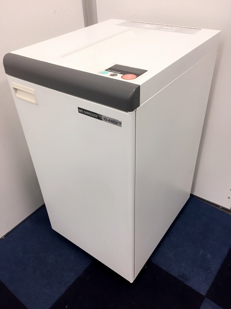 【業務用シュレッダー】■Ｂ３用紙対応クロスカットタイプ■推奨同時裁断枚数20枚■人気の明光製シュレッダー1台入荷致しました。
                        
                                    中古
            