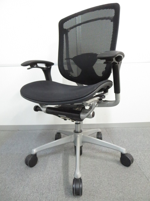 ■オカムラ製　コンテッサチェア　可動肘付　■ブラック【背座メッシュ】 ■高機能メッシュチェア【Okamura　Contessa】
                        コンテッサ 
                                    中古
            