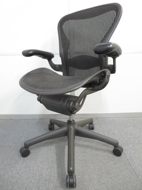 中古】アーロンチェア AE111PWB Herman Miller/ハーマンミラー 肘付