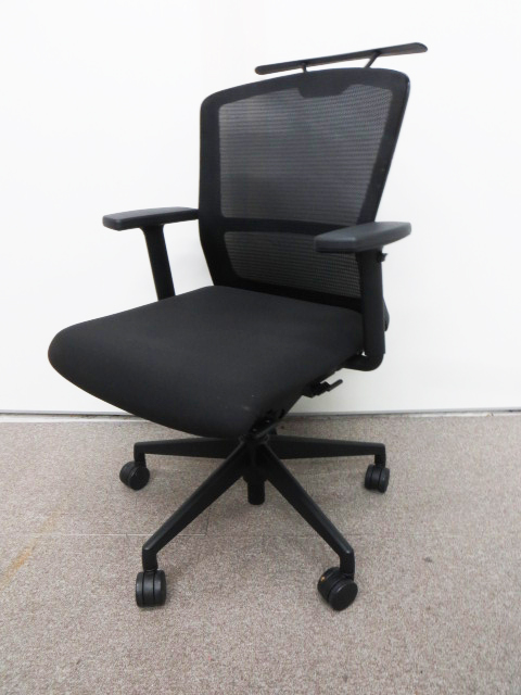 【専門業者による洗浄済み！】【日本製（内田洋行者）】肘付メッシュチェア　エルフィチェア！
                        エルフィ
                                    中古
            
