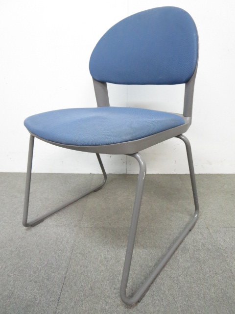 ■コクヨ製　スタッキングチェア　ブルー　■会議用イス150シリーズ　サークル脚タイプ
                        １５０シリーズ 
                                    中古
            