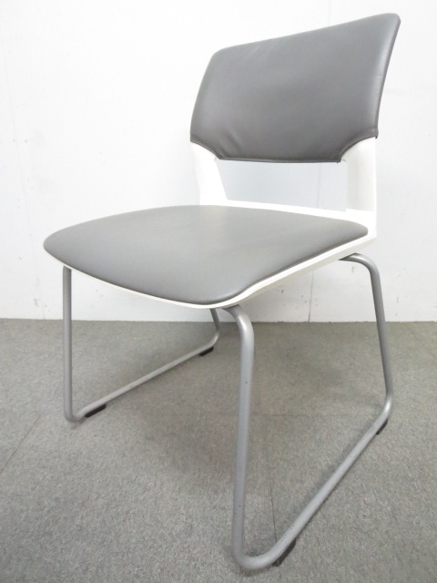 ■コクヨ製　スタッキングチェア　■ディープグレー　■会議・商談用にオススメ！
                        会議用イス160シリーズ
                                    中古
            