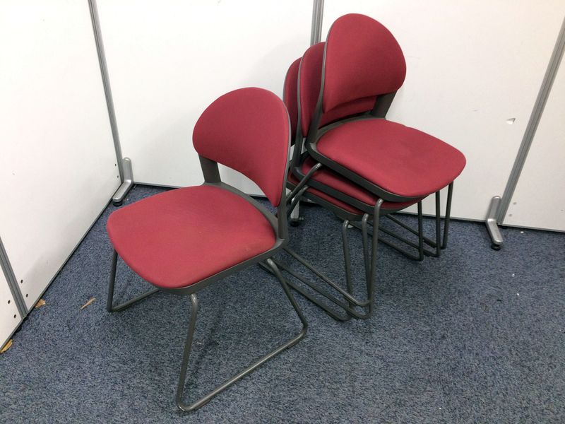 ４脚1セット　燃え盛るレッド　状態気にしない御客様限定
                        
                                    中古
            