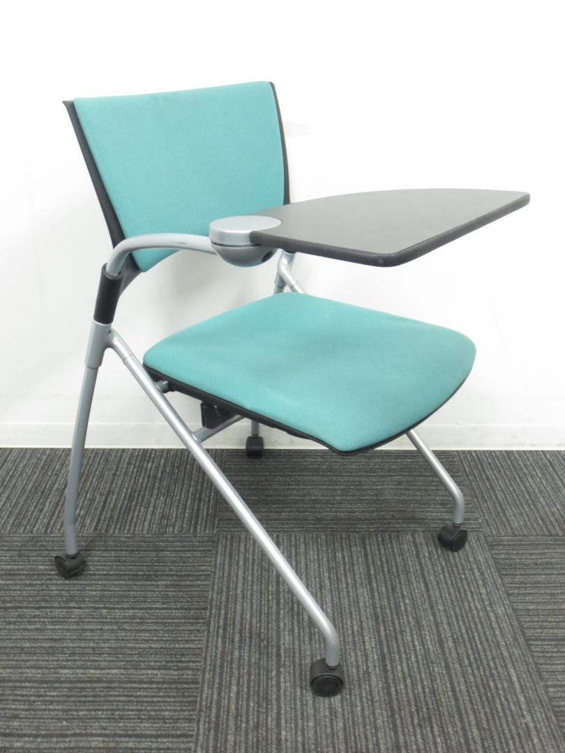 【稀少なメモ台付き！】セミナールームへの導入がおすすめ！大企業様も使用している便利なチェアです！【ネスタブルタイプ】【畳んで収納可能】
                        マノス
                                    中古
            