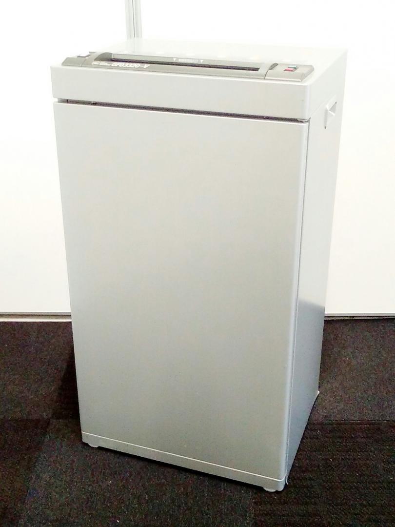 【限定１台！】低価格でご提供可能なクロスカットシュレッダーが入荷致しました！シュレッダーでは珍しいシルバーでお洒落なデザインが人気！【一部部材欠け】
                        GF03320-V
                                    中古
            