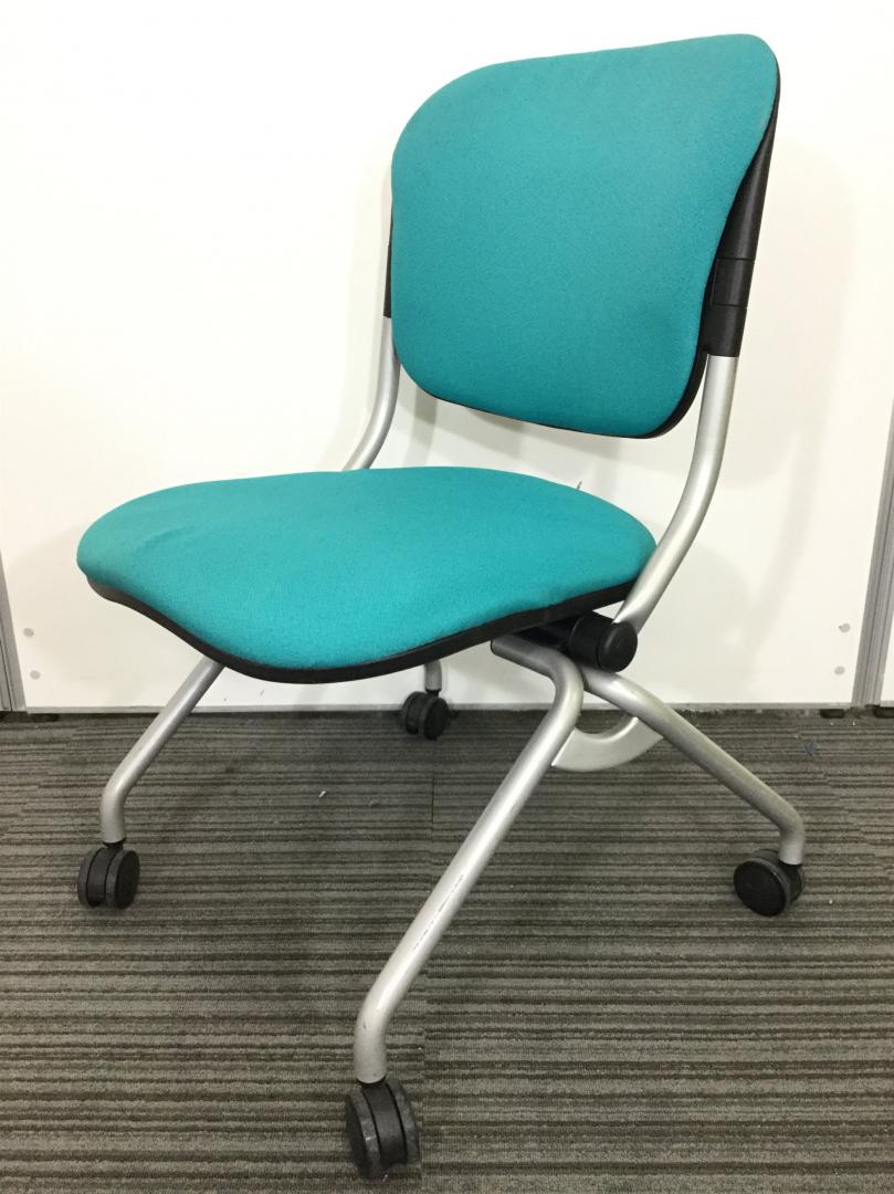 鮮やかグリーン！ネスティング（重ねて収納）できるミーティングチェア｜okamura TORSION
                        TORSION
                                    中古
            