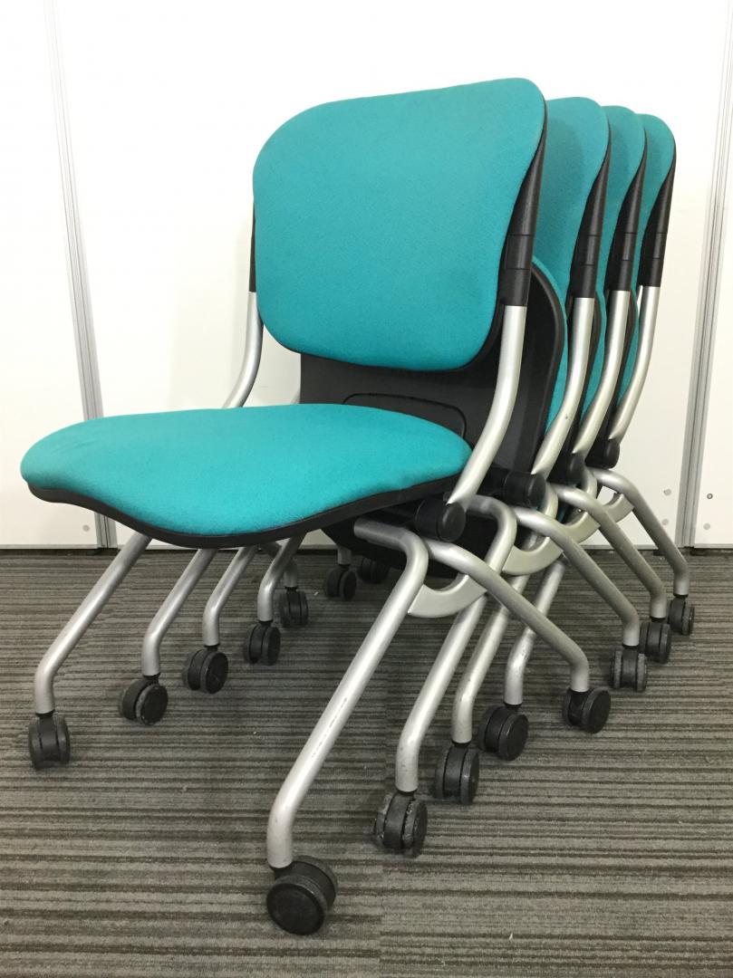 【4脚セット】鮮やかグリーンカラー！簡単収納可能なネスティングチェアセット！
                        トーションライン
                                    中古
            