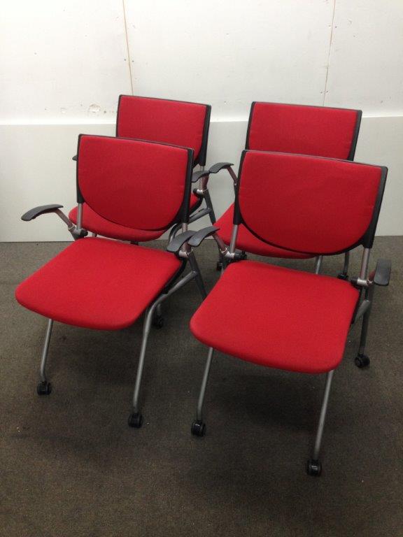 【商談用セット】オカムラ製ネスティングチェア/プロスタック　4脚セット【セット購入ならお得です】
                        プロスタック
                                    中古
            