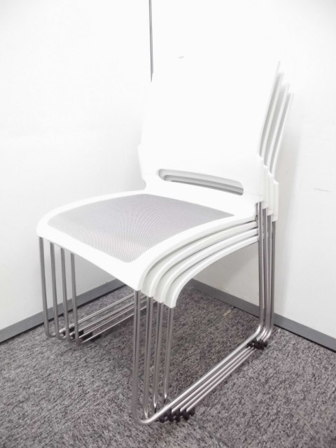 【セット商品】イトーキ製｜座面がメッシュで快適な座り心地！
                        
                                    中古
            