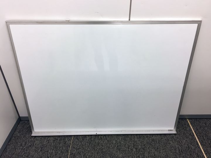 【1台入荷！】【Ｗ1200　壁掛けホワイトボード】
                        
                                    中古
            