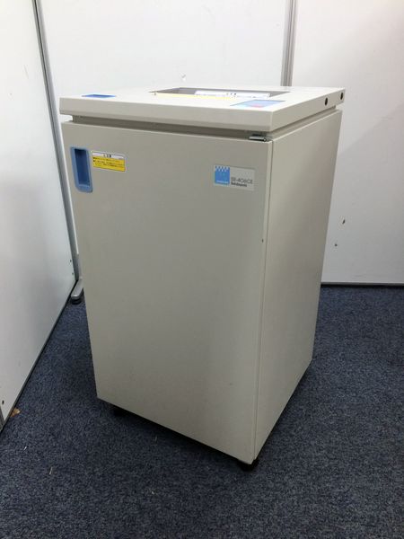 ナカバヤシ製　シュレッダー
                        SR-406CE
                                    中古
            