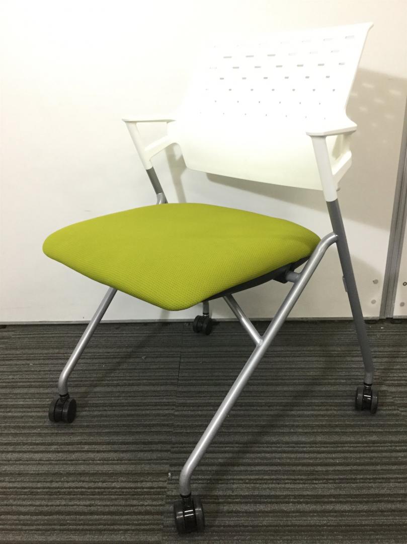 【神戸店一押し】2016年製　コクヨ　ピエガチェア｜状態良好・デザインがオシャレなネスティングチェア！！
                        ピエガ
                                    中古
            