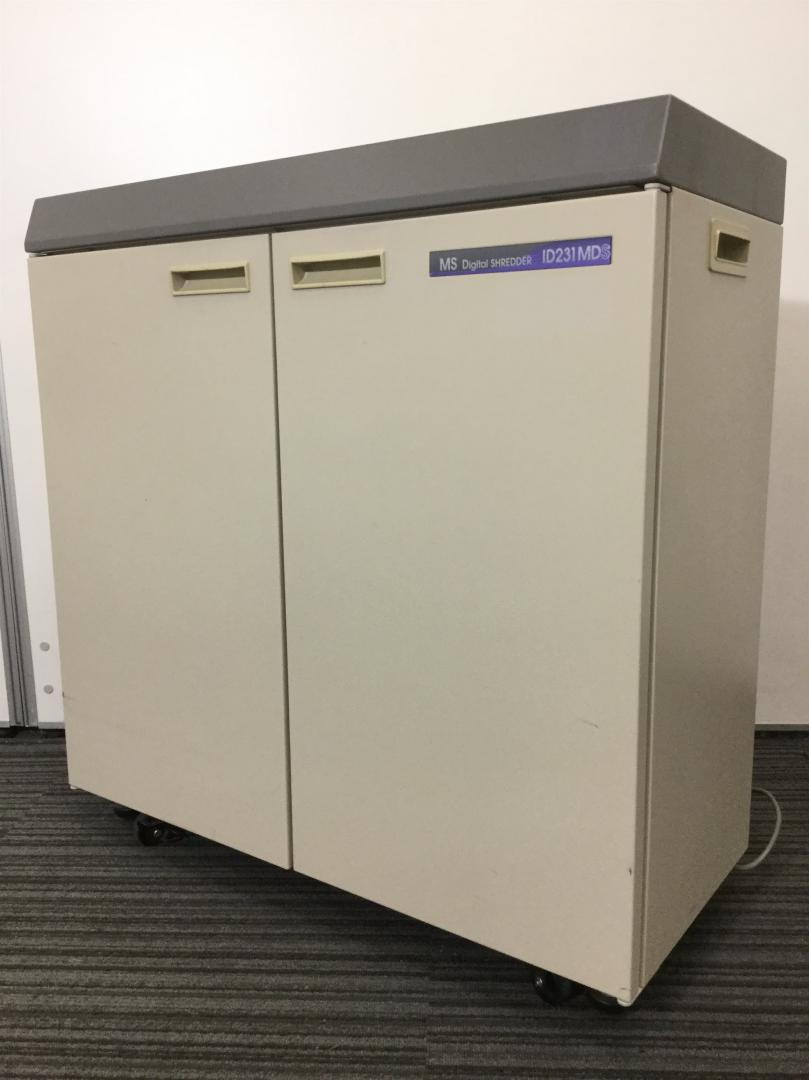 最大細断枚数25枚(新品時)｜メディア細断可｜スパイラルカット 細断寸法：7.0mm×10mm 
                        ID-231MDS
                                    中古
            