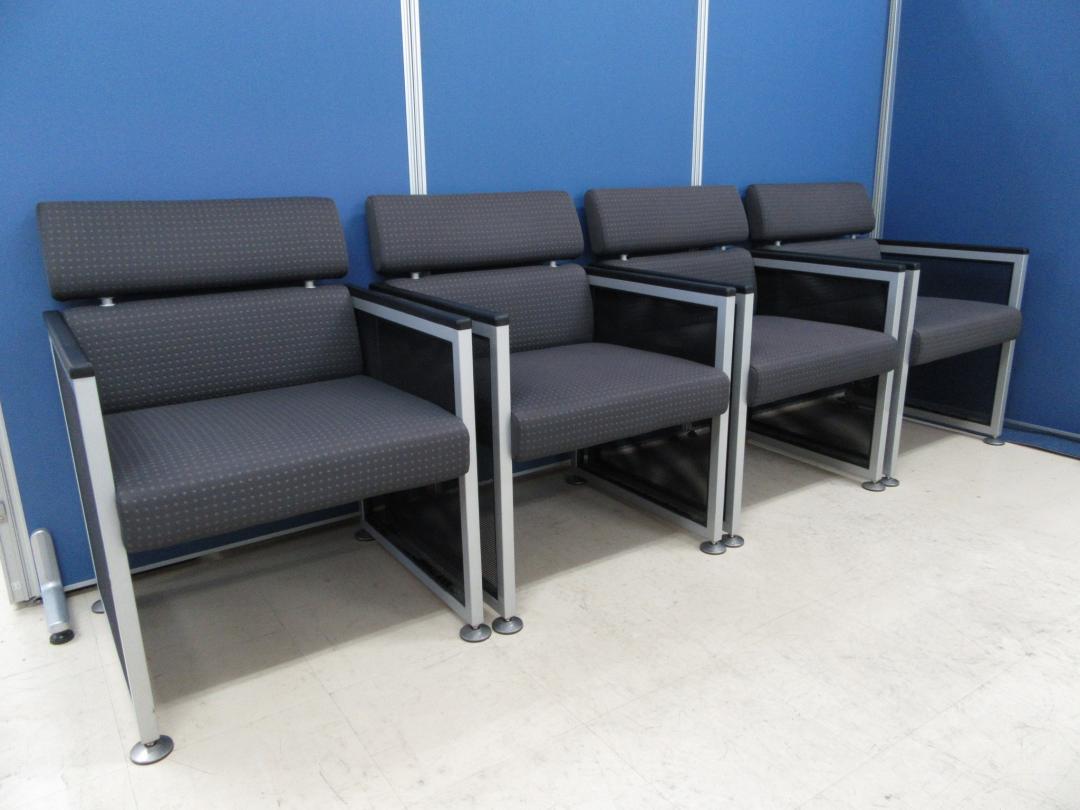 [4脚セット商品!!]岡村製作所(okamura) クレデンザ アームチェア4脚セット■新品定価はなんとセットで約65万円!!中古だとこの価格!!ロビーや受付、待合室に如何でしょうか!?スタイリッシュな応接用としても◎[フレームネット張り]
                        クレデンザ
                                    中古
            