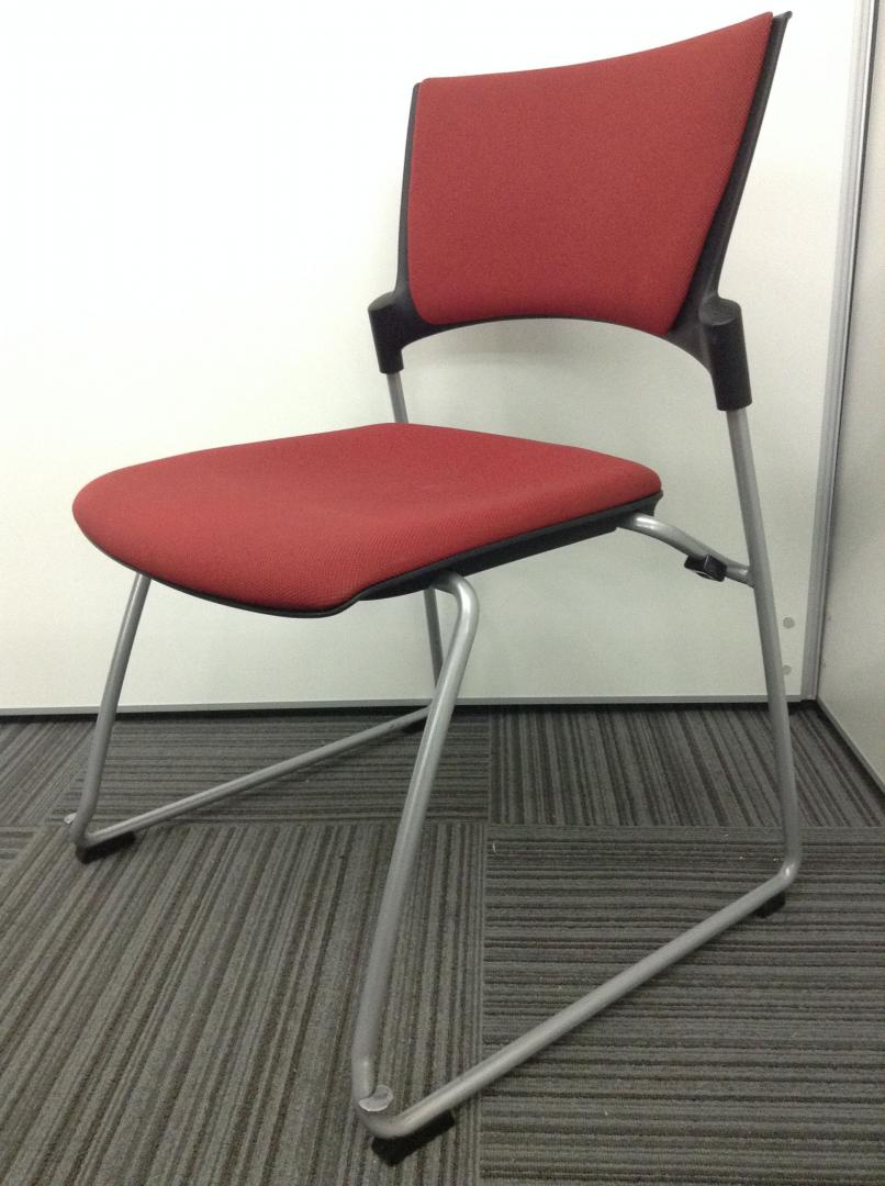 【イトーキ製】マノスシリーズ　スタッキングタイプチェア入荷！！
                        マノス
                                    中古
            