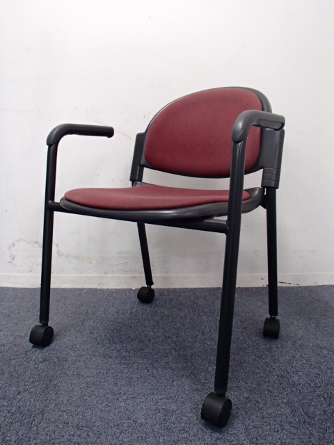 【10台入荷！】【ミーティングチェア】プラス製｜肘付き｜キャスター付｜
                        
                                    中古
            