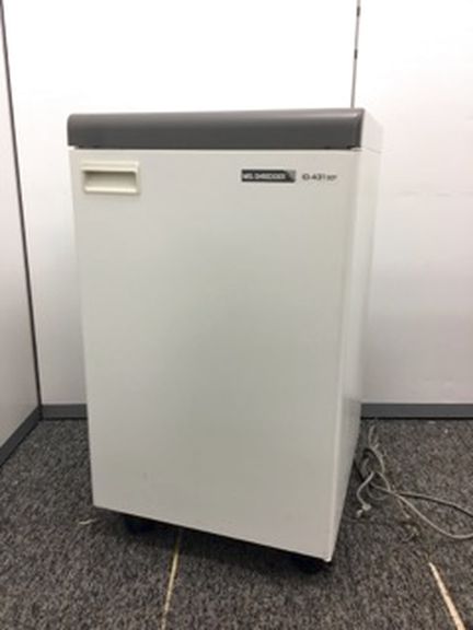 【1台入荷！】【明光商会製　オフィス用シュレッダー】
                        
                                    中古
            