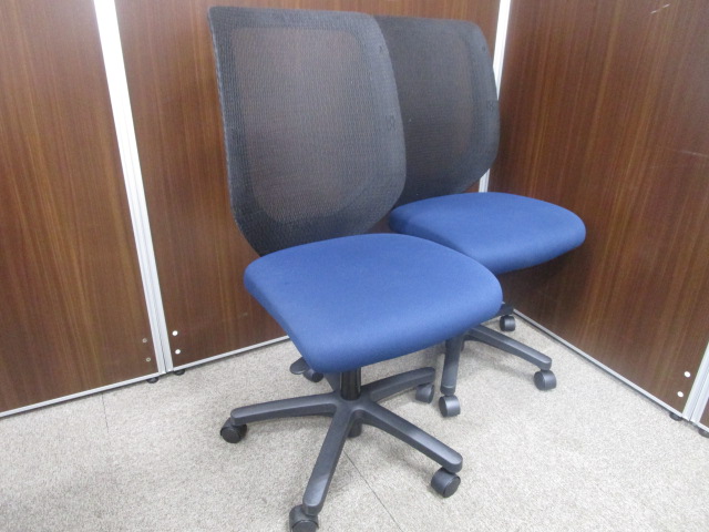 ★２脚セットでお買い得！1000円お買い得！★2015年製・イトーキ製コルトチェアです！
                        コルト
                                    中古
            