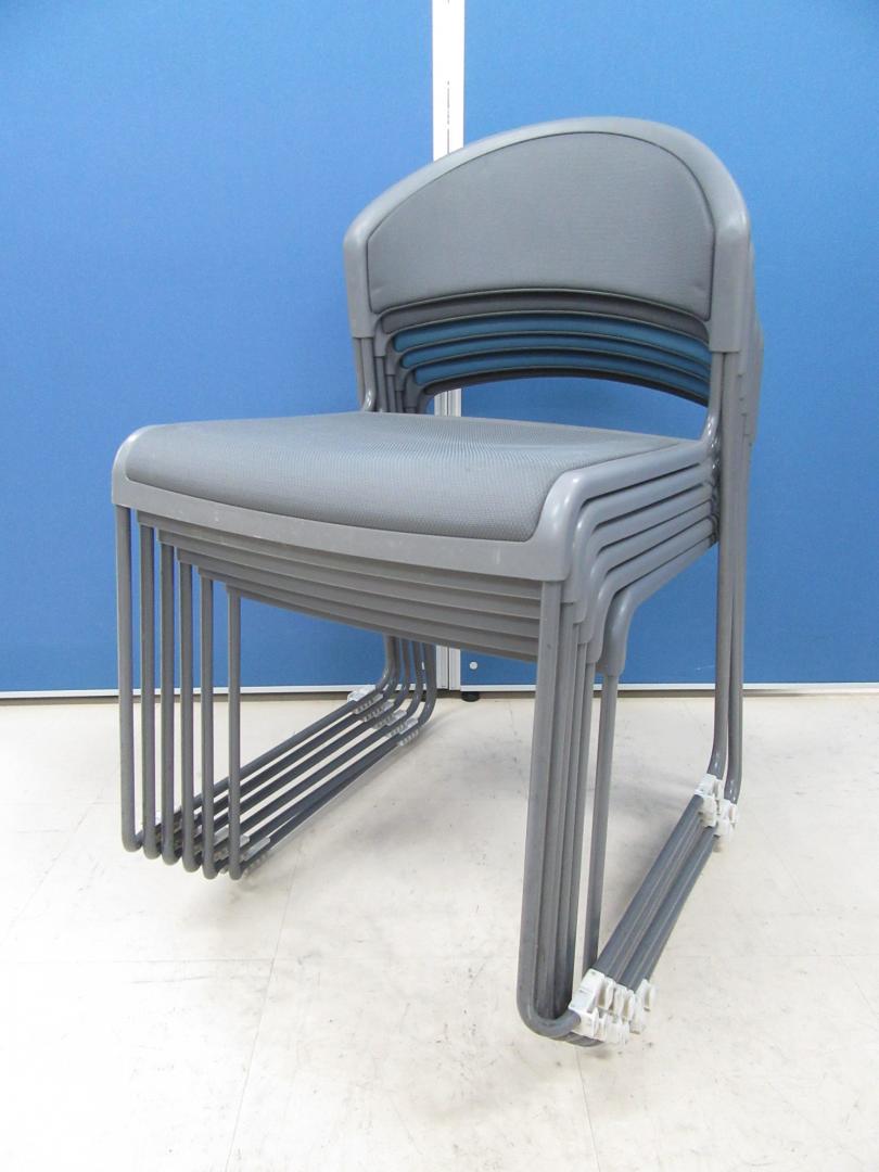 [セットで￥3,000お買い得!!]]内田洋行製 スタッキングチェア6脚セット MP-140シリーズ■合わせやすいグレー色!!省スペースなミーティングチェアです!! 
                        
                                    中古
            