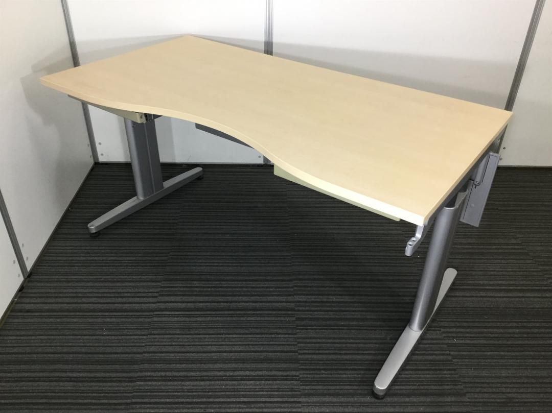 【天板スライド】温かな色合いの木目デスクが大量入荷！コクヨ製　アリオス｜天板90mm可動
                        アリオス
                                    中古
            