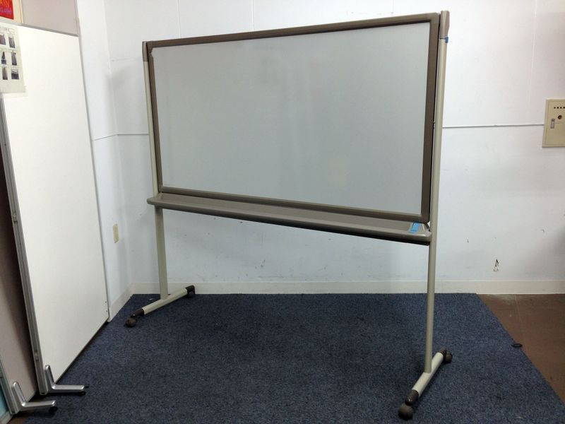 【お値打ち品】【割れありのためお値引き】オカムラのホワイトボードがこの価格｜ホーロー仕上げで使い勝手よし！
                        その他シリーズ
                                    中古
            